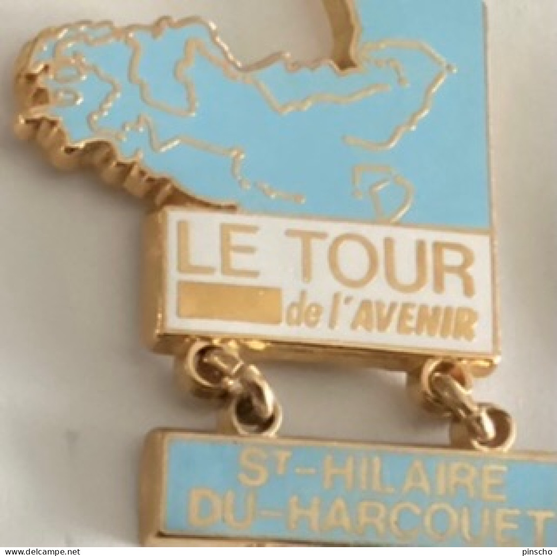 Pin S TOUR DE L AVENIR. ST HILAIRE DU HARCOUET - Cyclisme