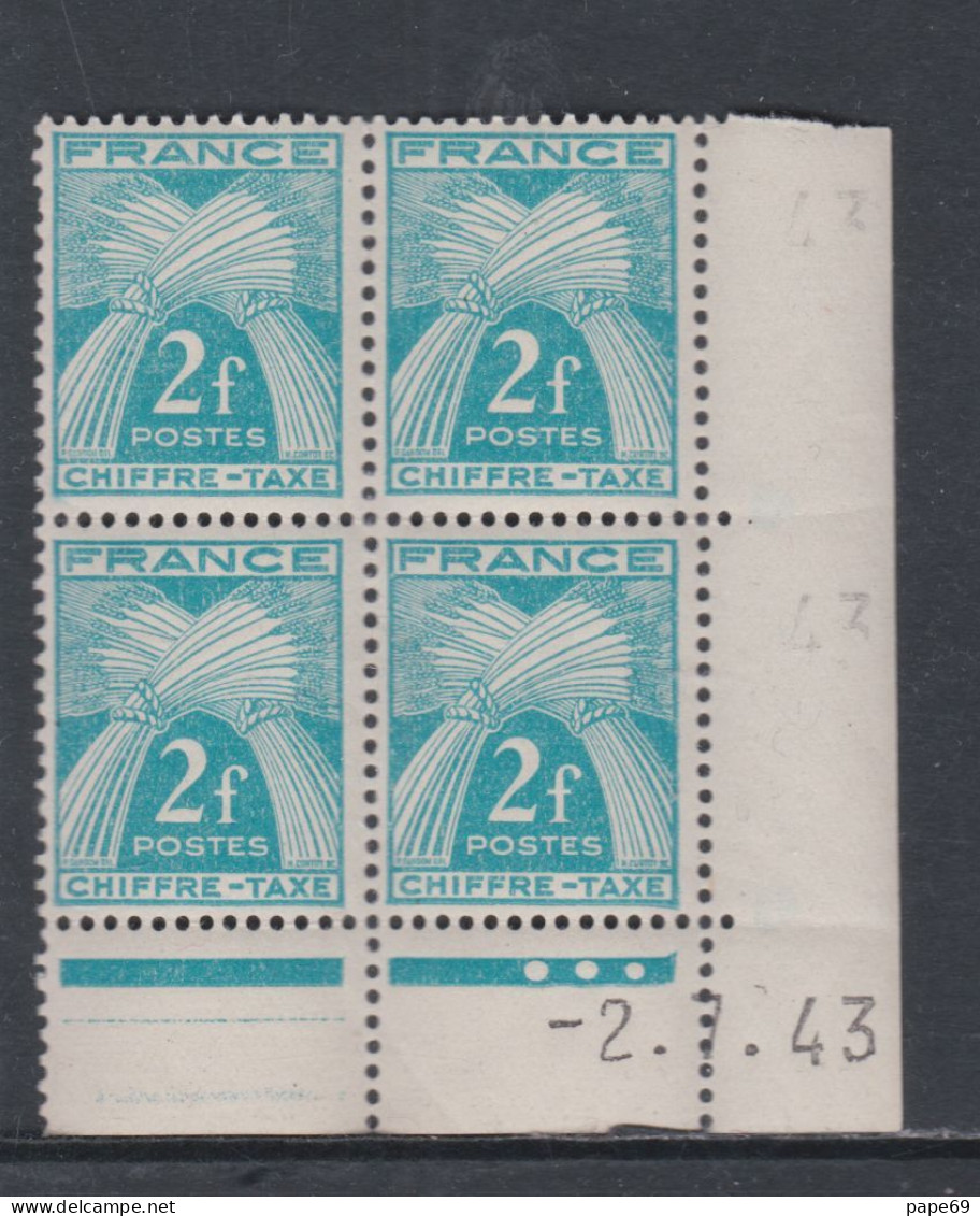 France Timbres-Taxe N° 72 XX  : 2 F. Bleu-vert En Bloc De 4 Coin Daté Du  2 . 7 . 43 .   3 Points Blancs, Sans Cha. TB - Segnatasse