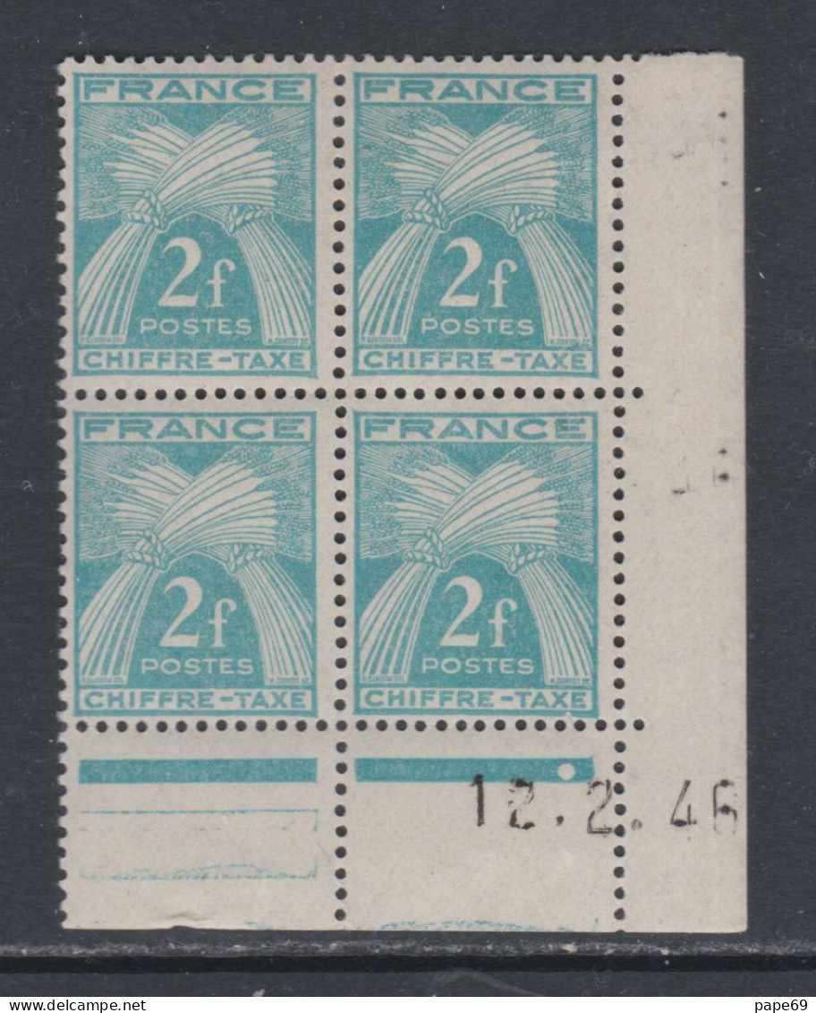 France Timbres-Taxe N° 72 XX  : 2 F. Bleu-vert En Bloc De 4 Coin Daté Du  12 . 2 . 46 .   1 Point Blanc, Sans Cha. TB - Postage Due