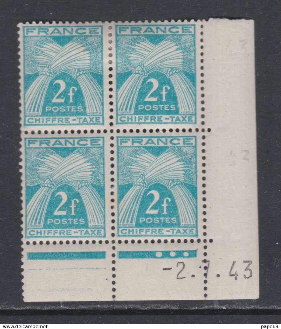 France Timbres-Taxe N° 72 X : 2 F. Bleu-vert En Bloc De 4 Coin Daté Du  2 . 7 . 43 .   3 Pts Blancs, Trace Cha. Sinon TB - Postage Due