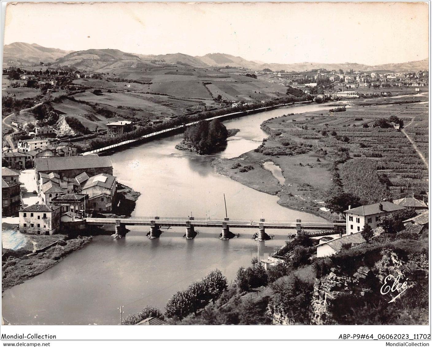 ABPP9-64-0834 - BEHOBIE - Le Pont International - L'Ile Des Faisans Et L'Espagne - Au Fond Irun Et Béhobia - Béhobie