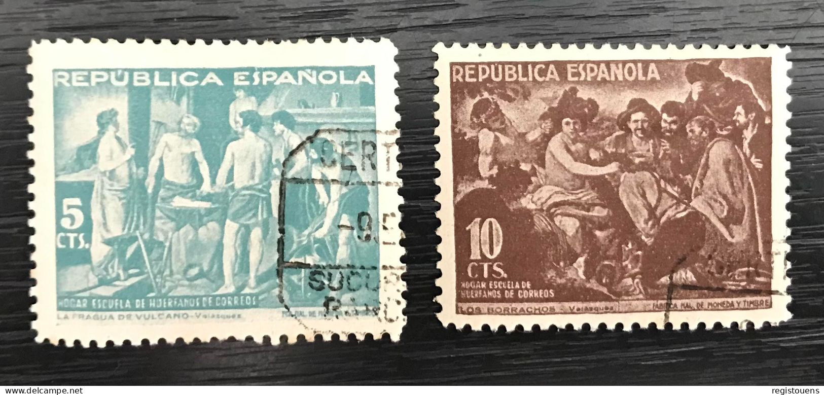 Lot De 2 Timbres Oblitérés Espagne Bienfaisance HOGAR ESCUELA DE HUERFANOS DE CORREOS - Charity