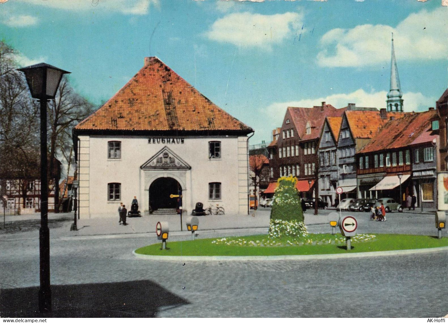 Stade Niederelbe Markt Mit Zeughaus - Autos VW Käfer Gl 1967 (1865) - Stade