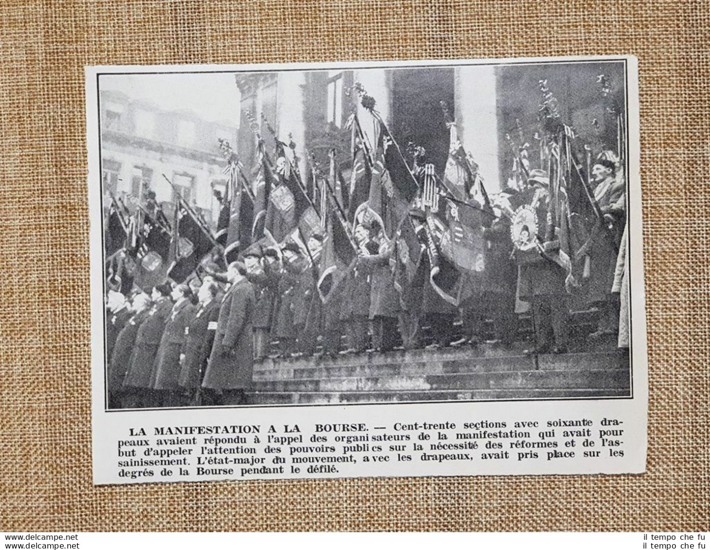 Parigi Nel 1936 La Manifestazione Alla Borsa Francia - Autres & Non Classés