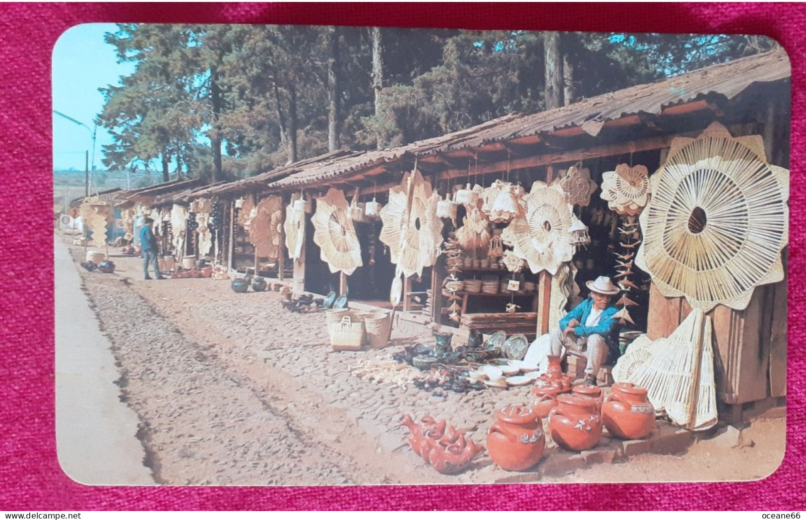 Mexique Puestos De Artesanias Tipicas En Tzintzuntzan Mexico - Mexique