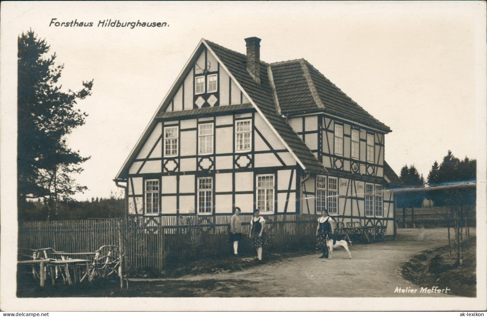 Hildburghausen Forsthaus Gast- U. Speisewirtschaft Personen Mit Hund Davor 1940 - Hildburghausen