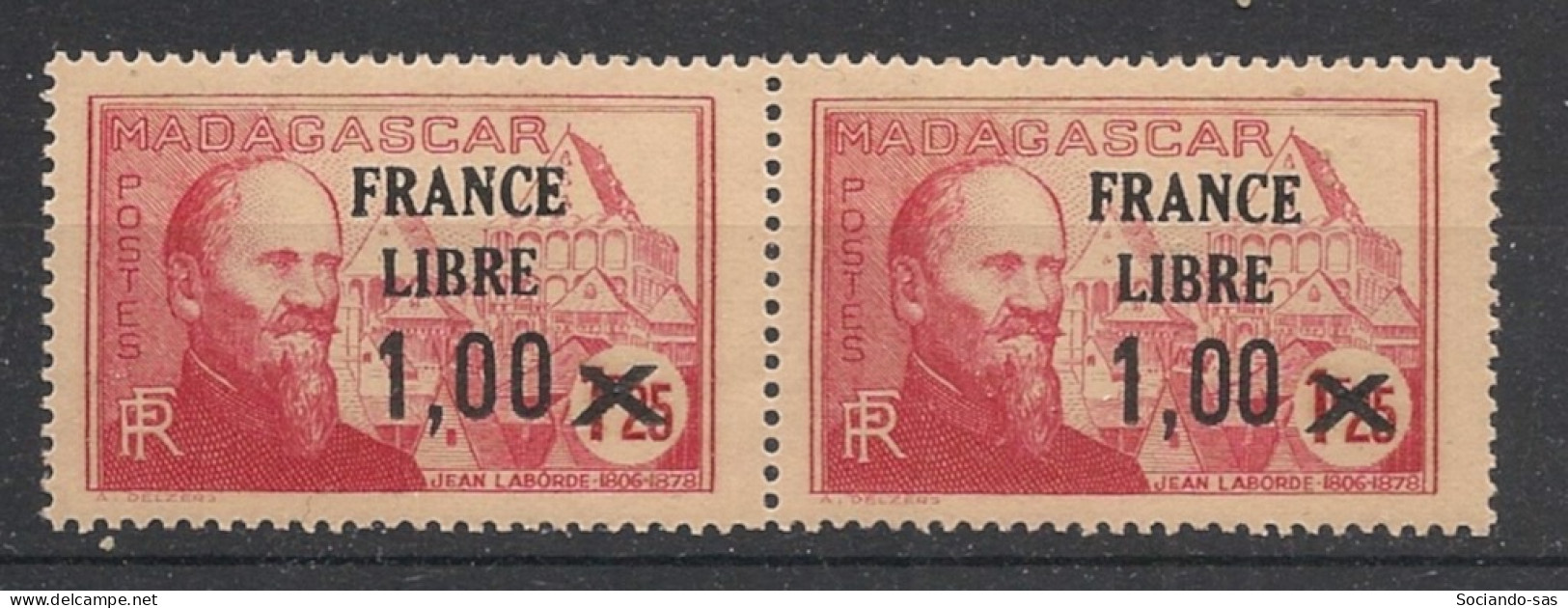 MADAGASCAR - 1942 - N°YT. 260b - France Libre 1,00 Sur 1f25 - VARIETE Surcharge Espacée T.a.n. - Neuf Luxe ** / MNH - Unused Stamps