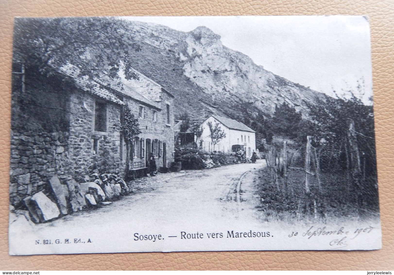 SOSOYE  -  Route Vers Maredsous  -  1908 - Anhee