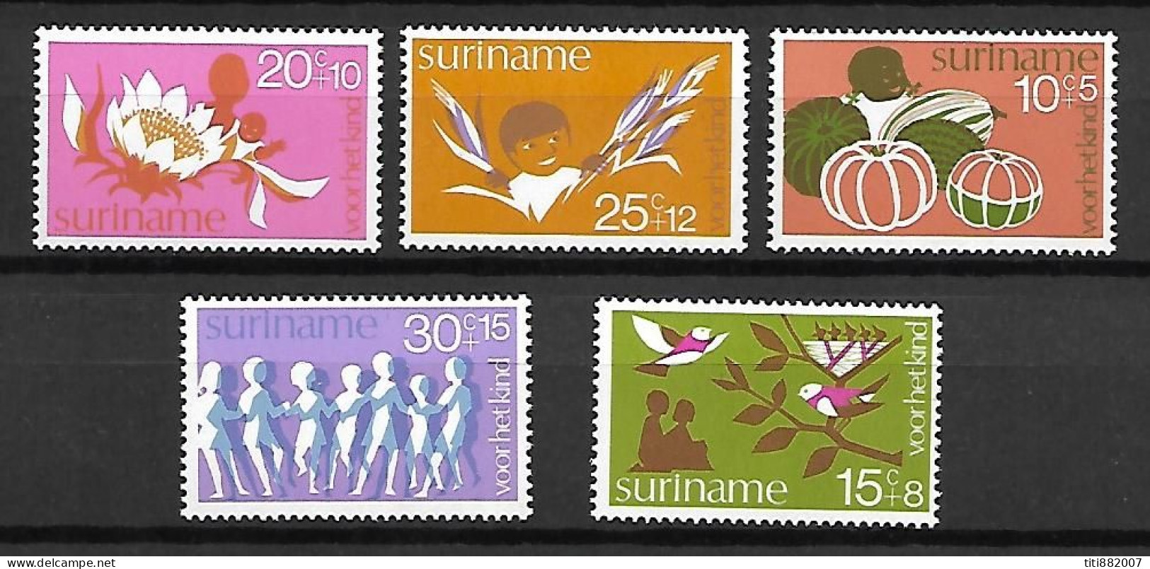 SURINAM   -  1974.    Y&T N° 607 à 611 **.    Série à Surtaxe Au Profit De L' Enfance. - Suriname ... - 1975