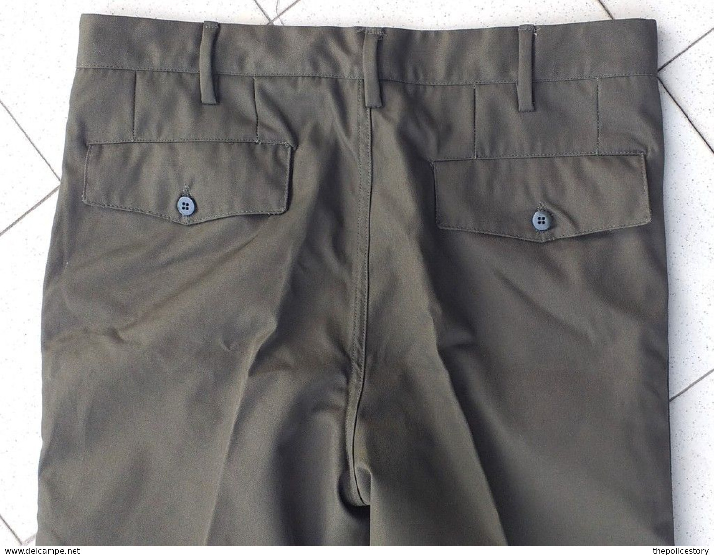 Giacca pantaloni mimetica verde E.I. tg. 46 del 1986 originale marcata mai usata