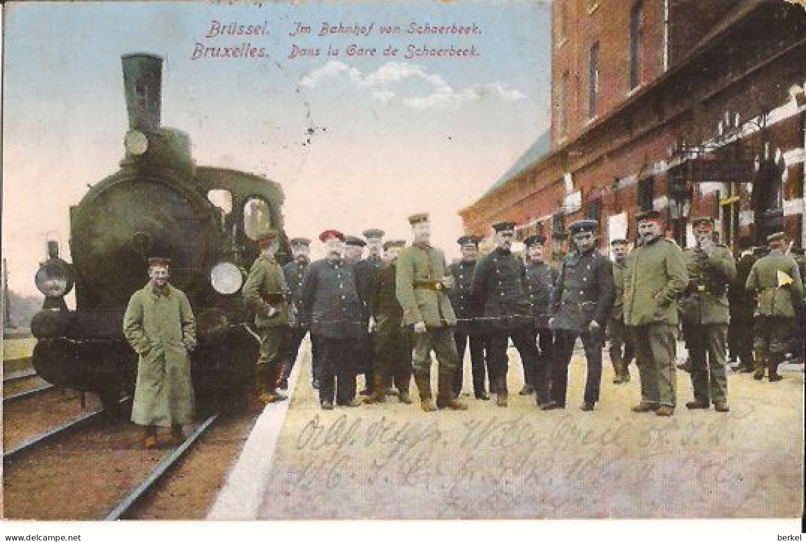 BRUSSEL  DUITSE MILITAIREN OP STATION SCHAERBEEK LOCOMOTIEF  FELDPOST 1915 - 1440 D1 - Spoorwegen, Stations