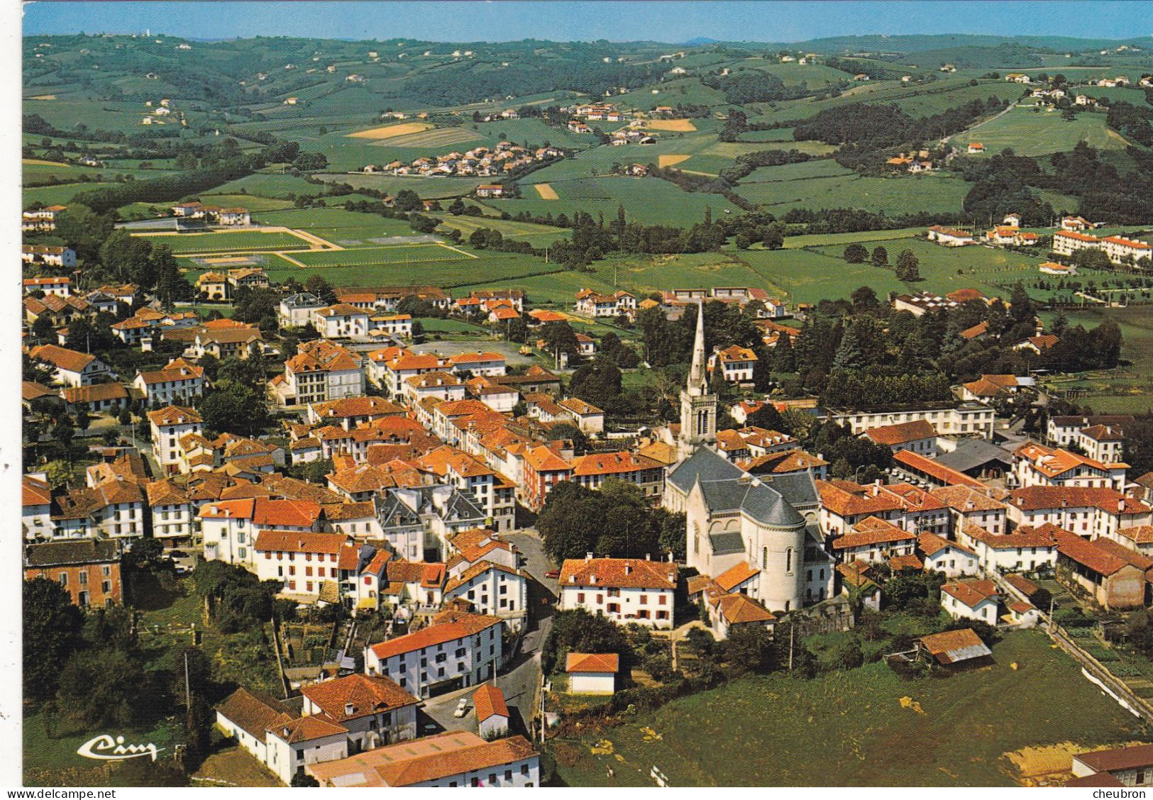 64. HASPARREN. CPSM.  VUE GENERALE AERIENNE - Hasparren