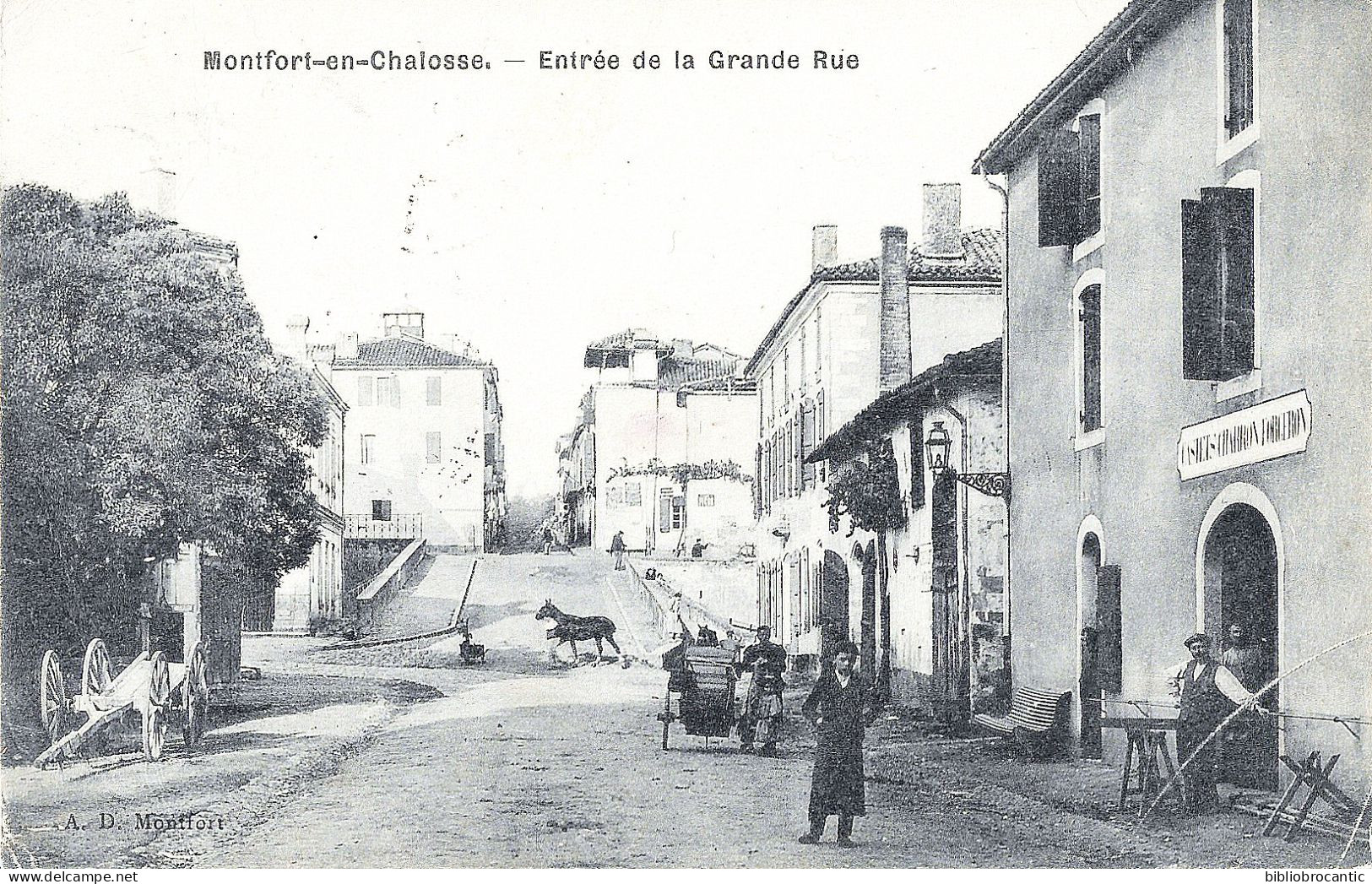 D40 MONTFORT EN CHALOSSE (Landes) VUE ANIMEE DE L' ENTREE DE LA GRANDE RUE +FORGERON... - Montfort En Chalosse