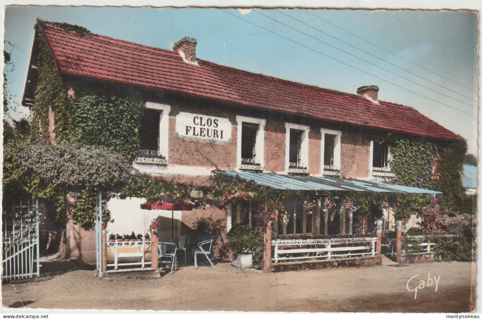 Calvados : Pont D '  Ouilly  :  Auberge " Le  Clos  Fleuri " - Pont D'Ouilly