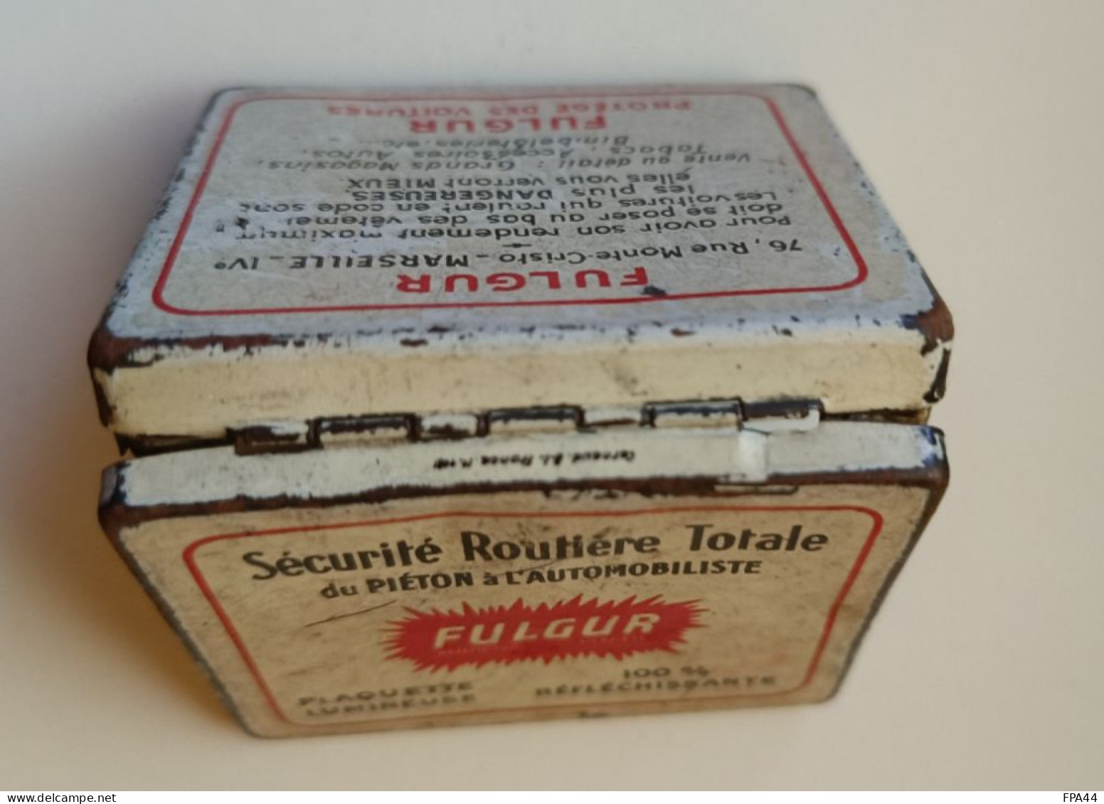 FULGUR  Petite Boîte Avec Plaque / Pince à L'intérieur. - Dosen