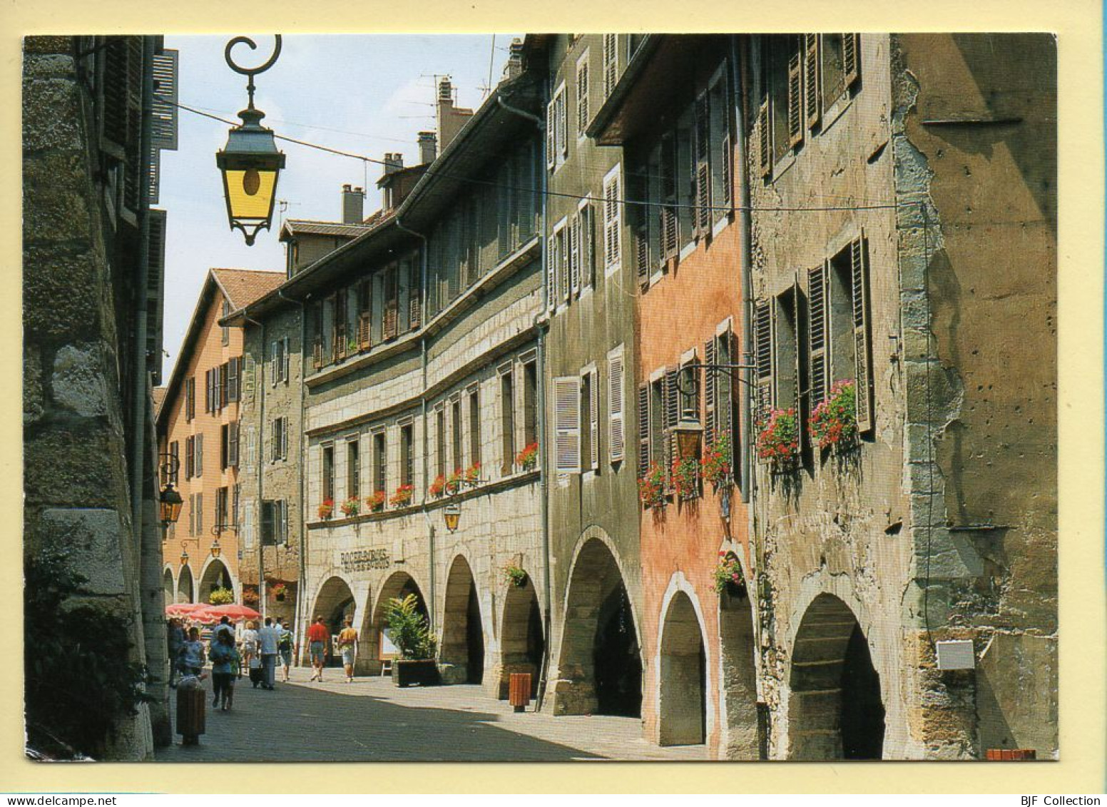 74. ANNECY – Rue Piétonne Dans Les Vieux Quartiers (animée) (voir Scan Recto/verso) - Annecy-le-Vieux