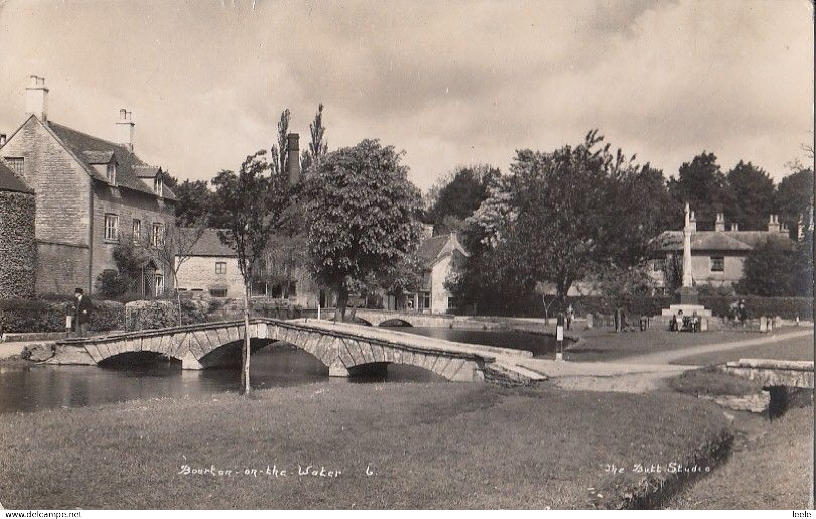 BX38.  Old Postcard.  Bourton On The Water.  Gloucestershire - Sonstige & Ohne Zuordnung