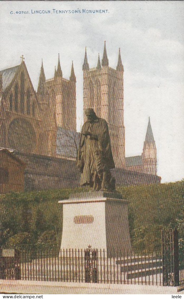 BX13. Vintage Celesque Postcard.  Tennyson's Monument.  Lincoln - Andere & Zonder Classificatie