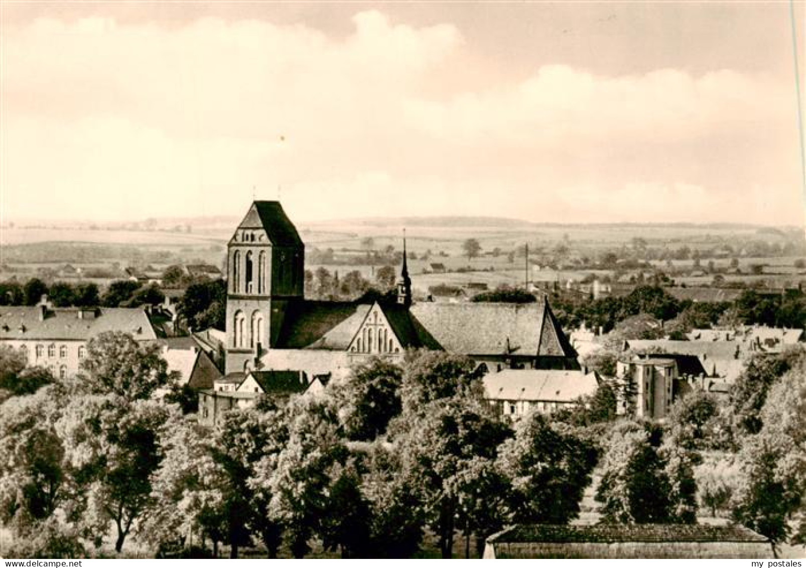 73879571 Guestrow Mecklenburg Vorpommern Stadtpanorama Blick Zum Dom Guestrow Me - Guestrow