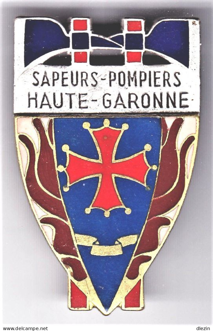 Sapeurs-Pompiers De La Haute-Garonne. Haches Droites. Croix Occitane. Drago. - Feuerwehr