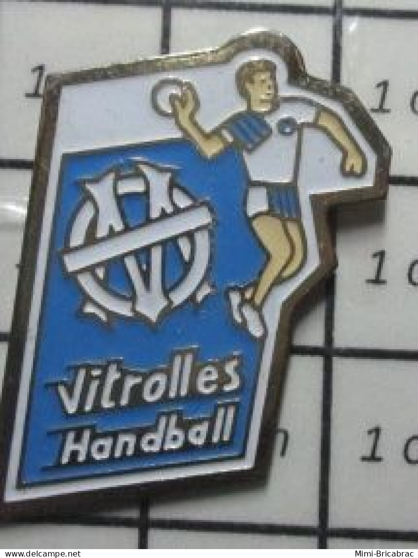 1316B Pin's Pins / Beau Et Rare / SPORTS / OLYMPIQUE MARSEILLE VITROLLES HANDBALL - Handball