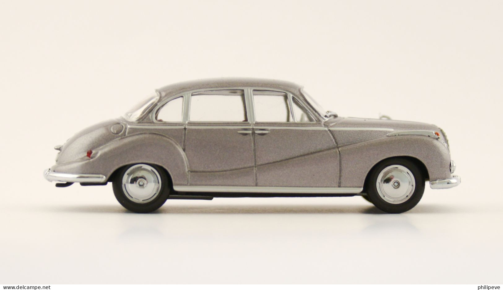 BMW 502 - SCHUCO 1:43 - Schuco