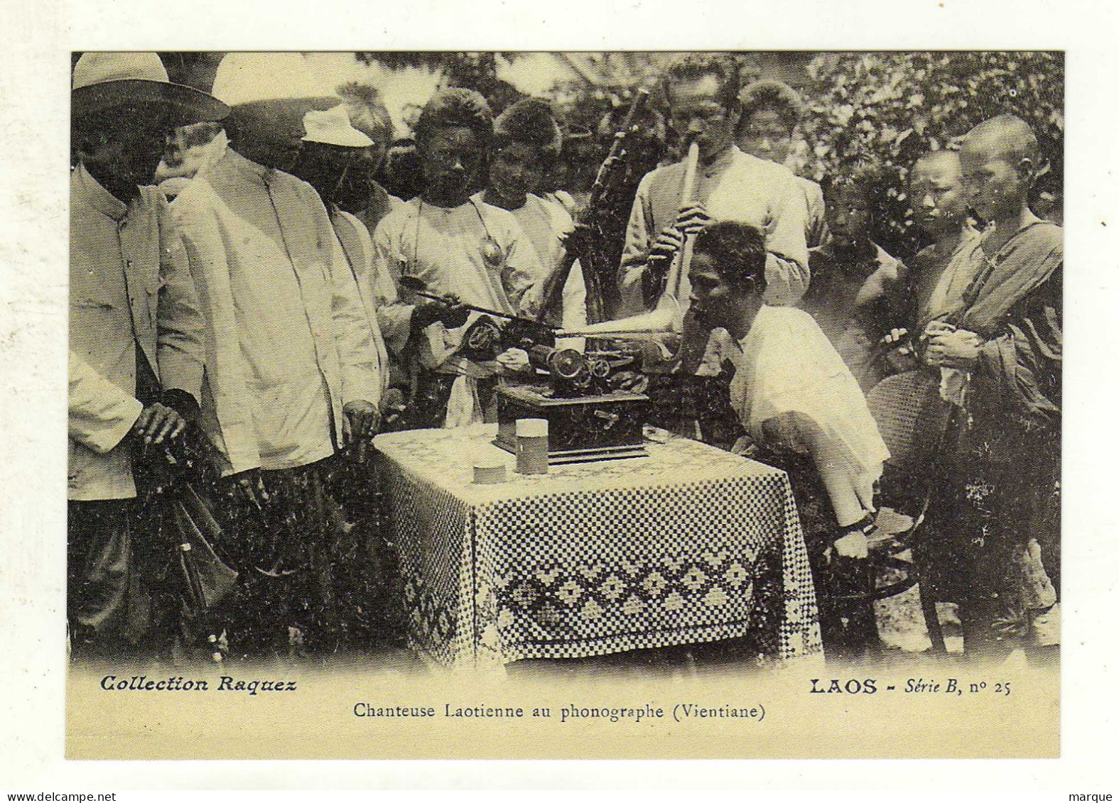 Reproduction Cpa LAOS Chanteuse Laotienne Eu Phonographe - Laos