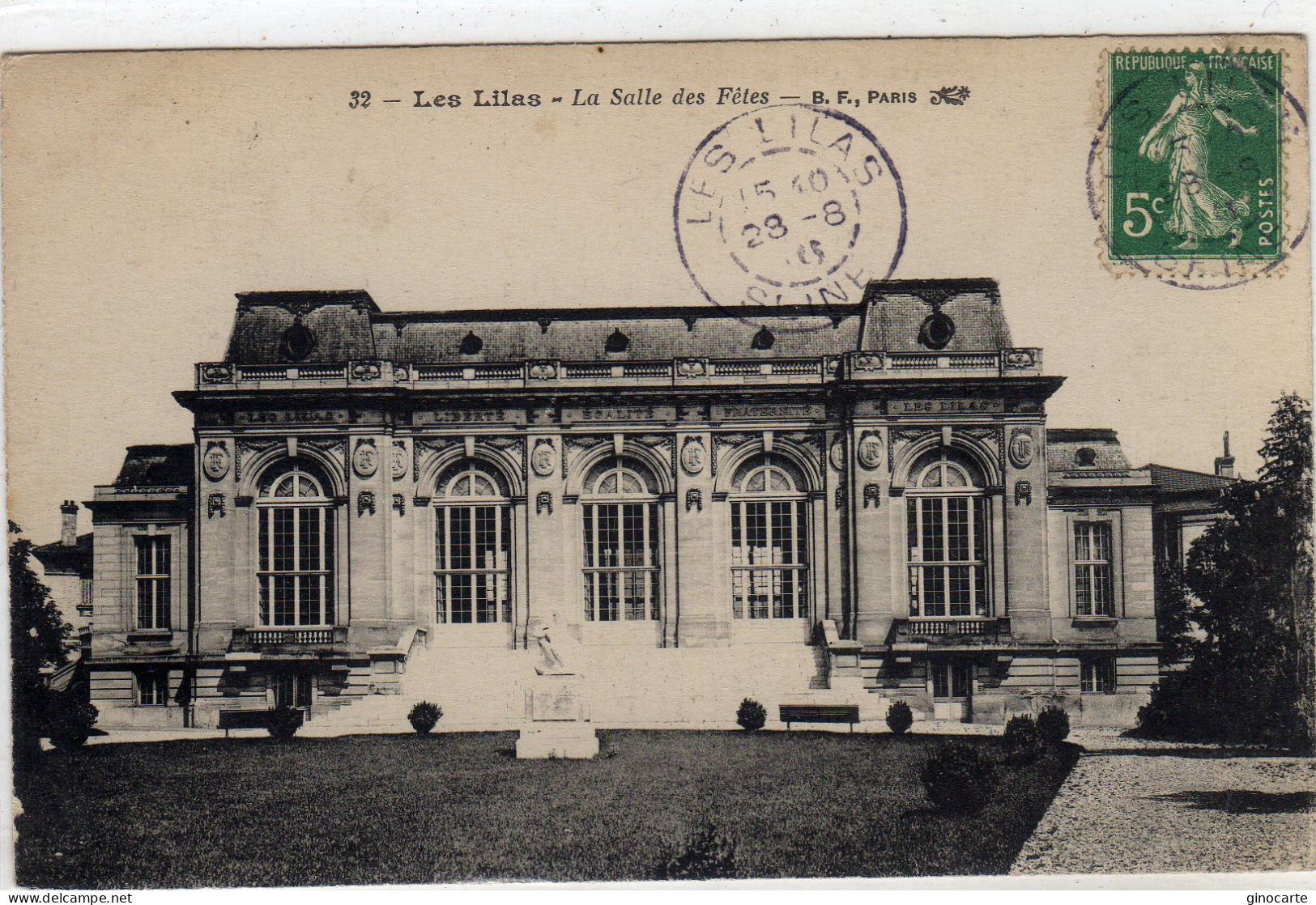 Les Lilas La Salle Des Fetes - Les Lilas