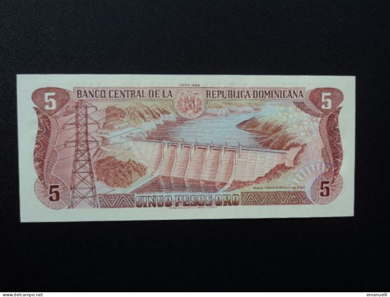 RÉPUBLIQUE DOMINICAINE * : 5 PESOS ORO   1988    P 118c     NEUF - República Dominicana