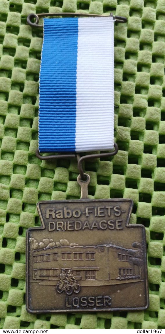 Medaille -  Rabo - Fiets Driedaagse Losser -  Original Foto  !!  Medallion  Dutch - Adel