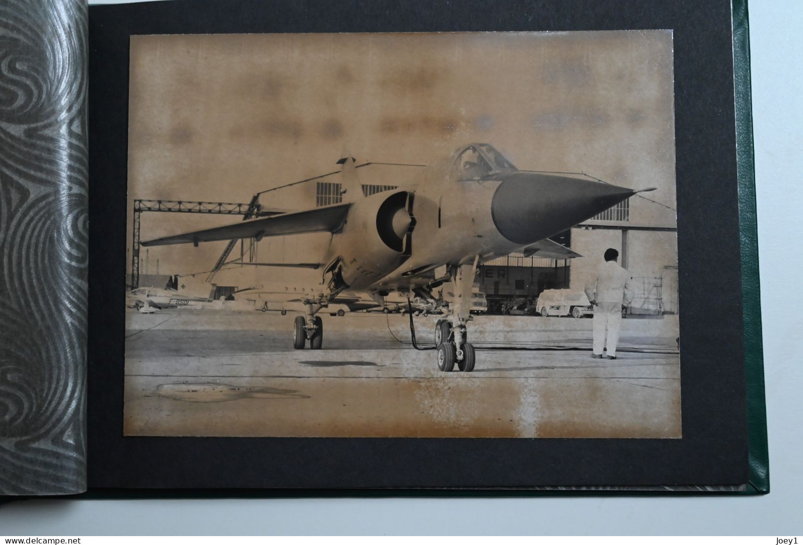 1 Album Dassault 16 photos Mirage F1,Istres en 1973,Mission Belge, format des photos 14/19