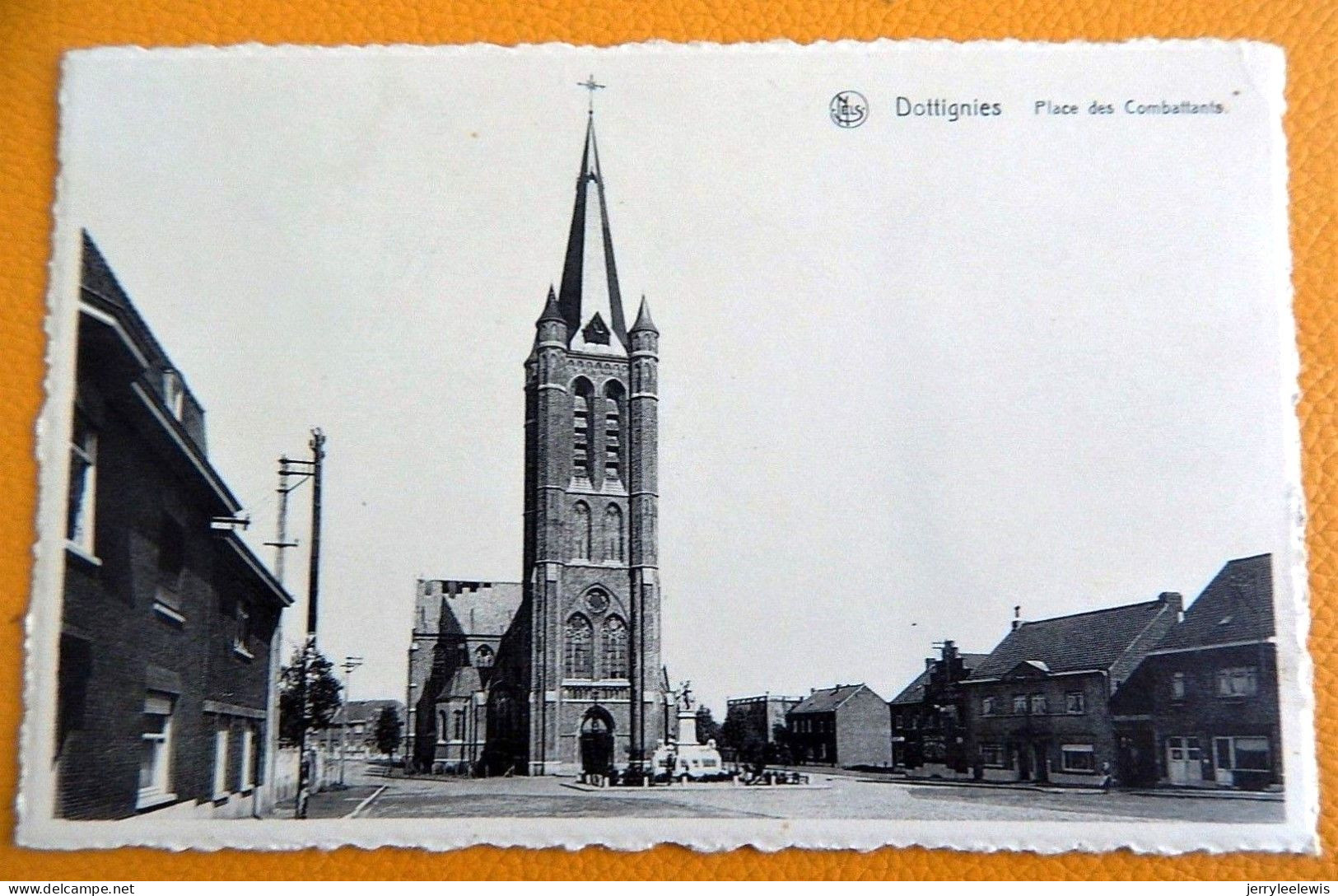 DOTTIGNIES  -  Place Des Combattants - Mouscron - Moeskroen