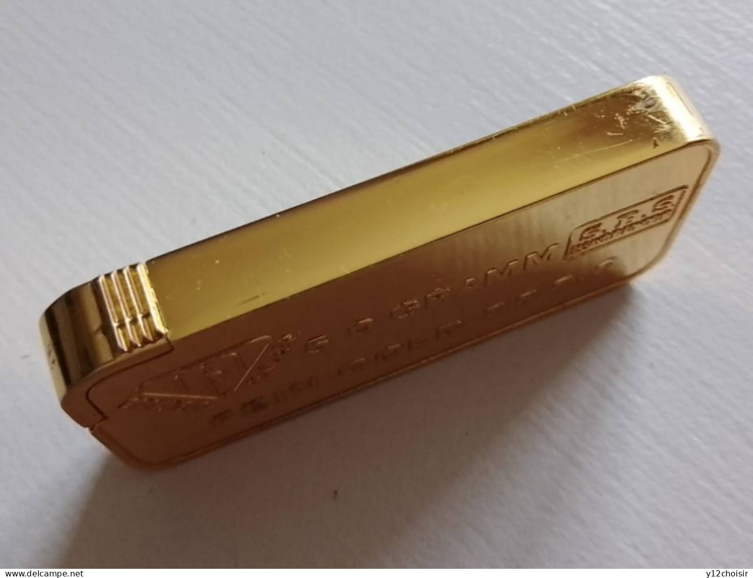 Briquet Société De Banque Suisse . Fein Gold 999.9  Repro Lingot D'or 50 Grammes . SBS SCHWEIZERISCHER BANKVREIN - Autres & Non Classés