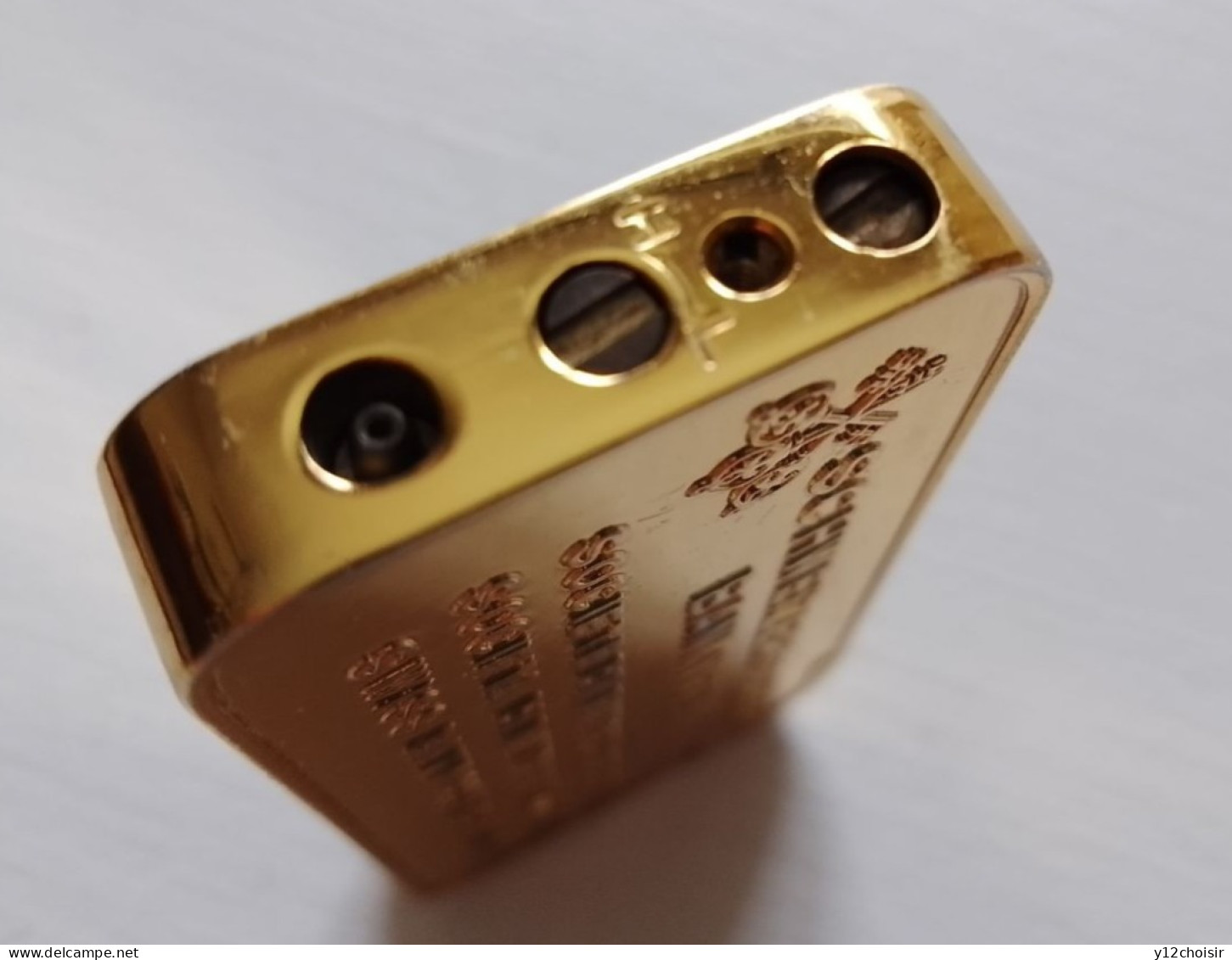 Briquet Société De Banque Suisse . Fein Gold 999.9  Repro Lingot D'or 50 Grammes . SBS SCHWEIZERISCHER BANKVREIN - Autres & Non Classés