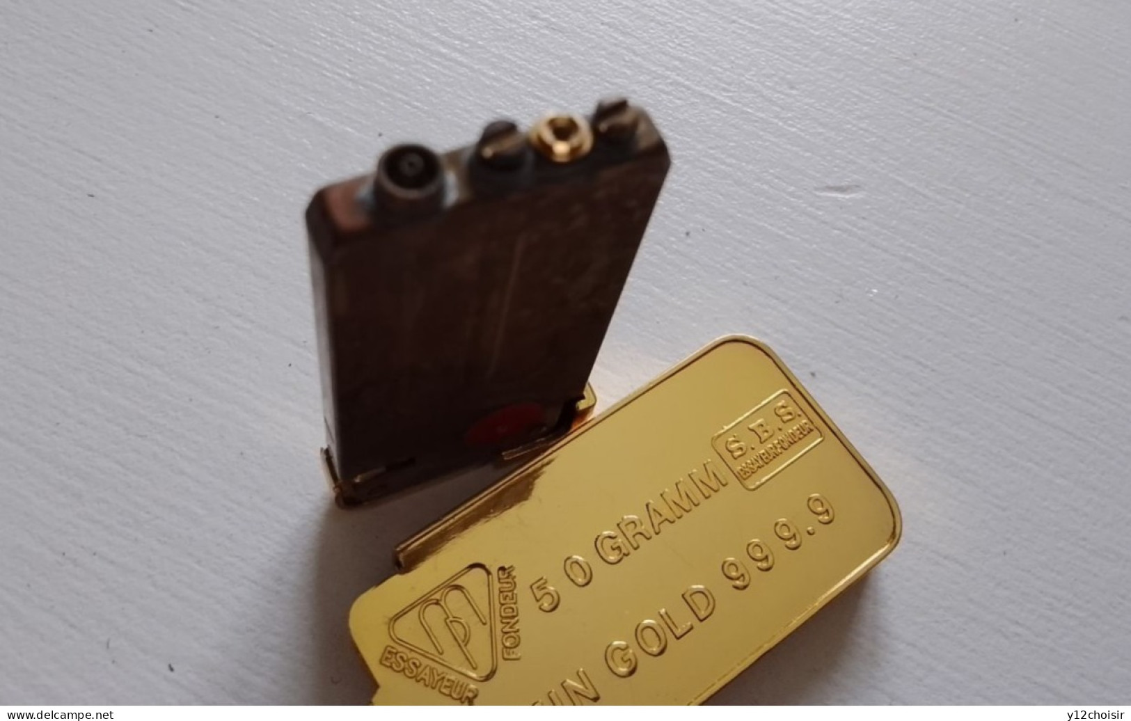 Briquet Société de Banque Suisse . Fein gold 999.9  repro lingot d'or 50 Grammes . SBS SCHWEIZERISCHER BANKVREIN