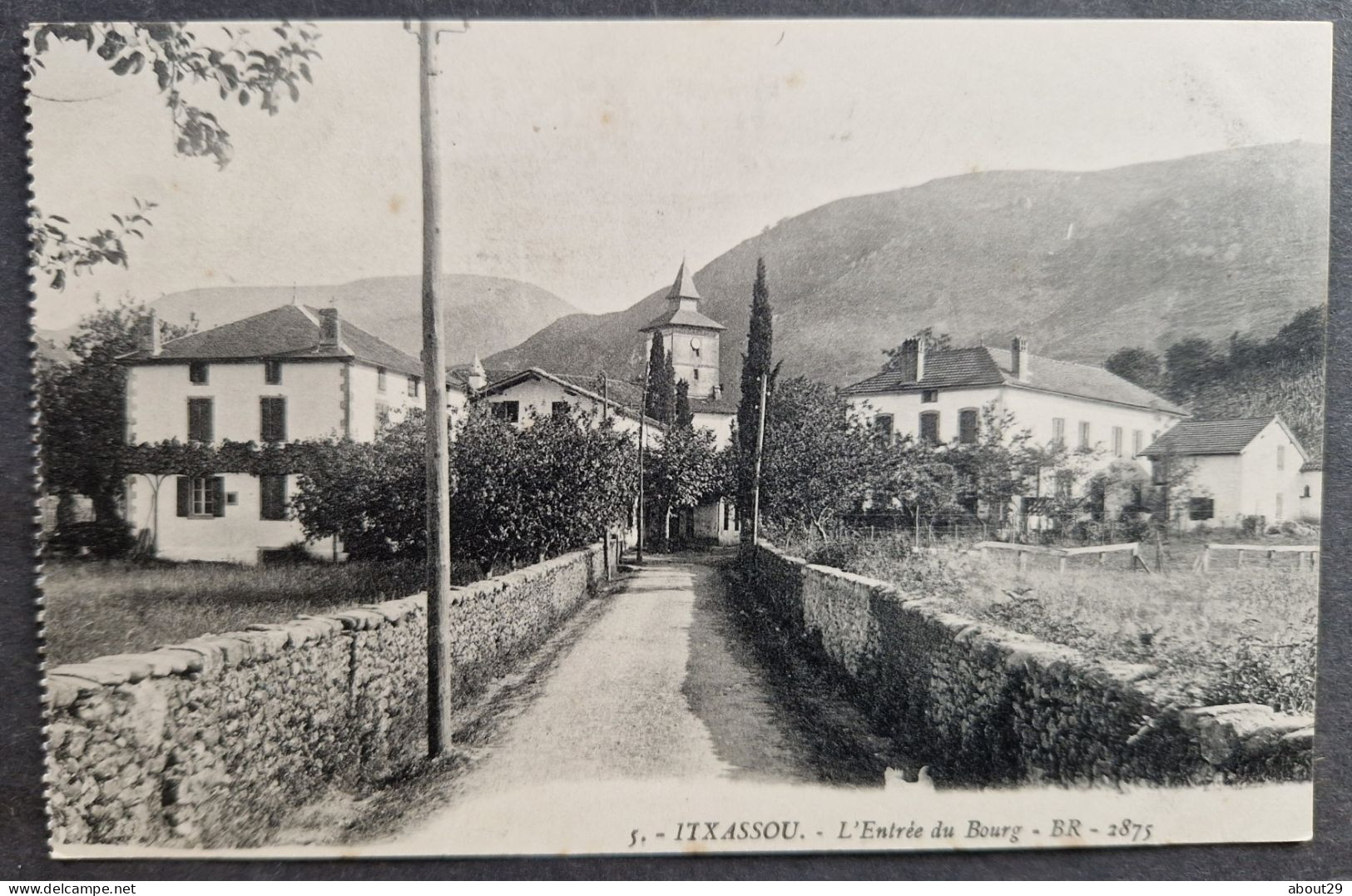 CPA 64 ITXASSOU - L'Entrée Du Bourg - Réf. T 278 - Itxassou