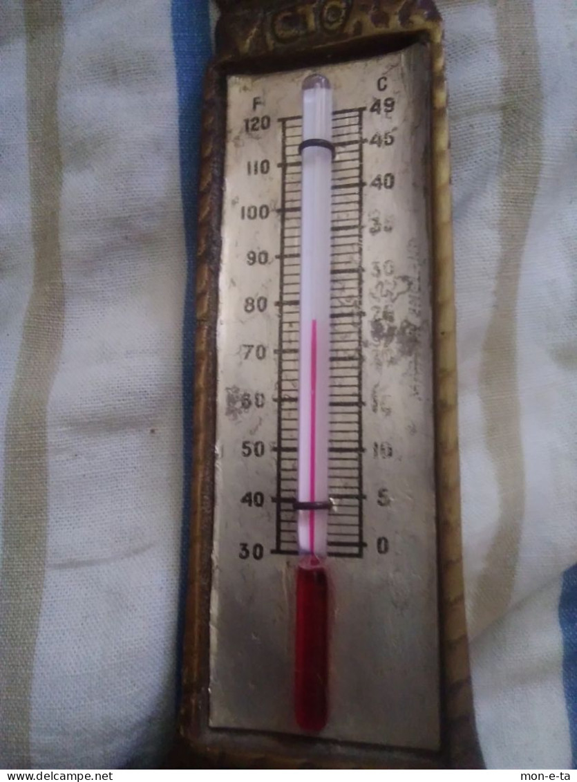 Old Bronze Thermometer Victory Red Liquid Mercury - Cuivres