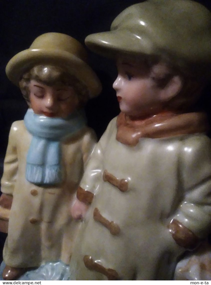 Old Porcelain Statuete Autors  A P - Andere & Zonder Classificatie