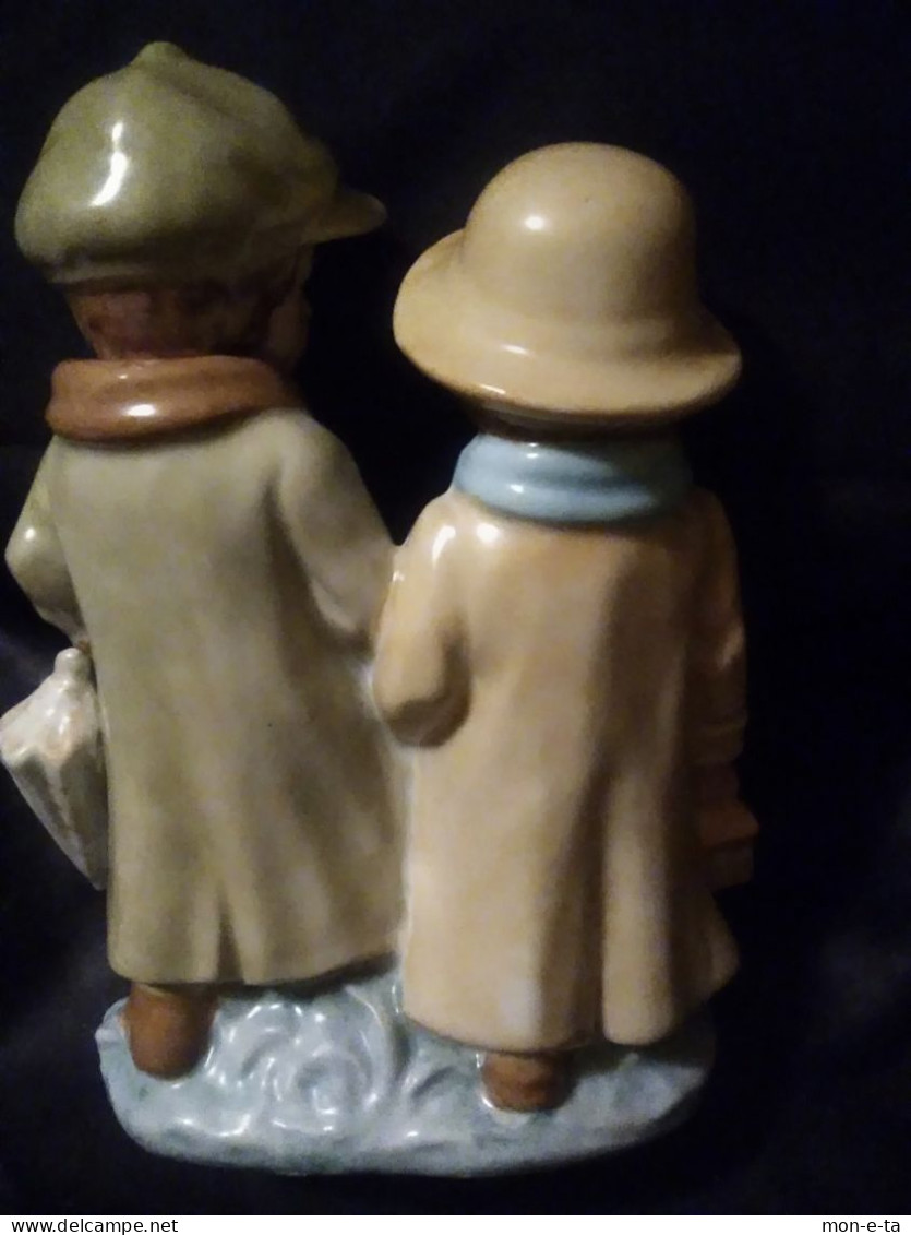 Old Porcelain Statuete Autors  A P - Andere & Zonder Classificatie