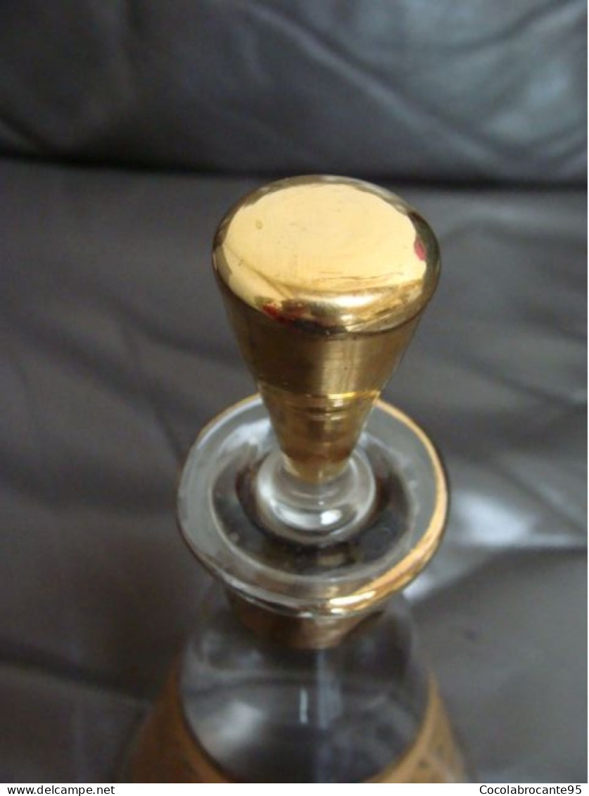 Carafe En Verre Et Dorures Rétro - Caraffe