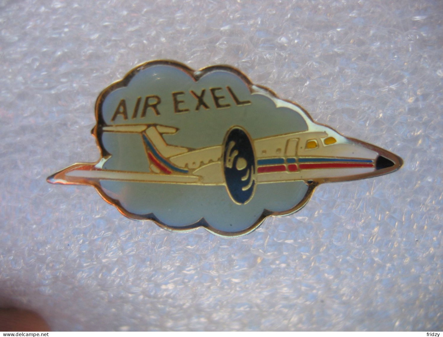 Pin's D'un Avion De La Compagnie Aérienne AIR EXCEL, Compagnie Aérienne Tanzanienne Sûre, Basée à Arusha, Fondée En 1997 - Avions