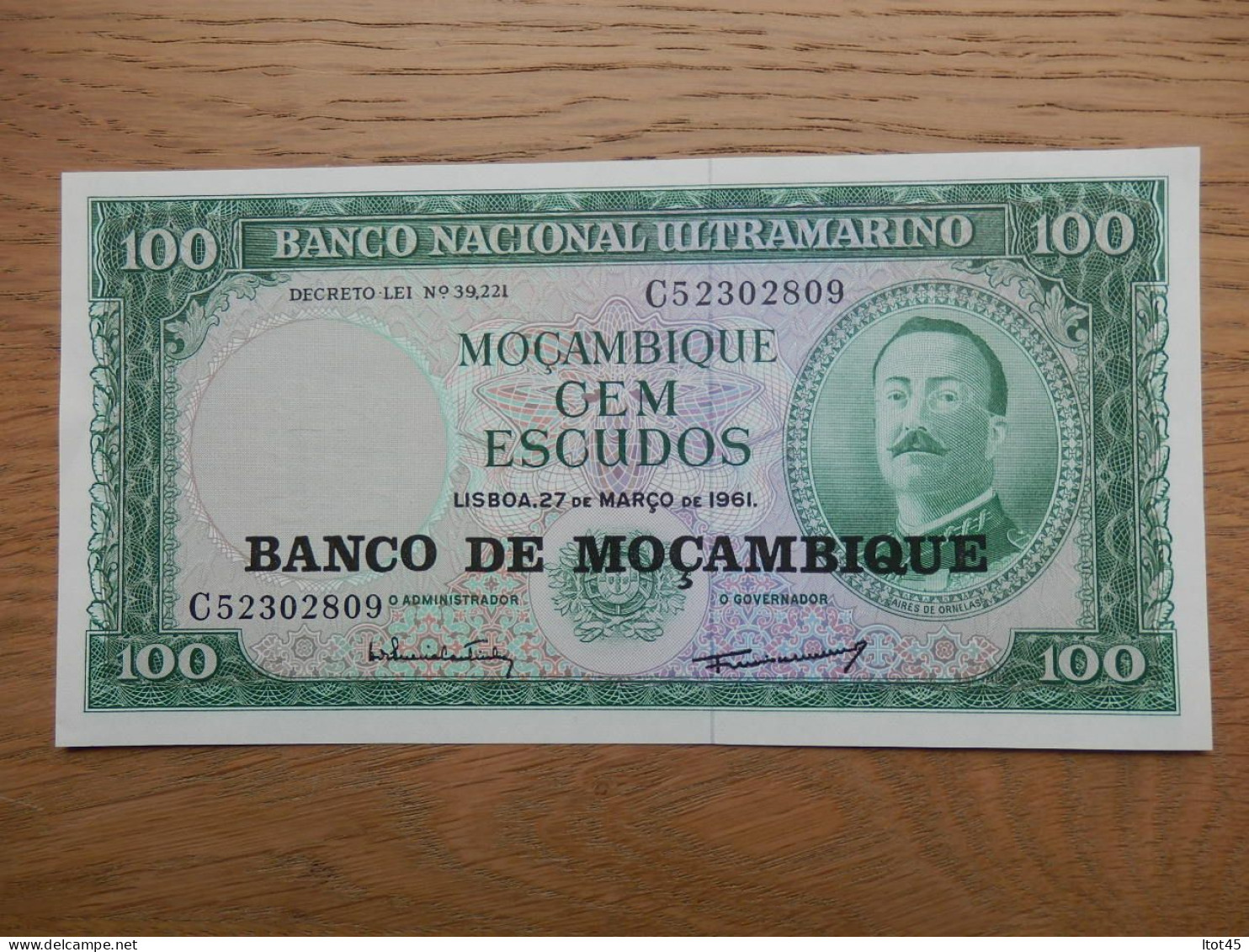 BILLET Mozambique : 100 Escudos UNC : Banco Nacional Ultramarino - Mozambique