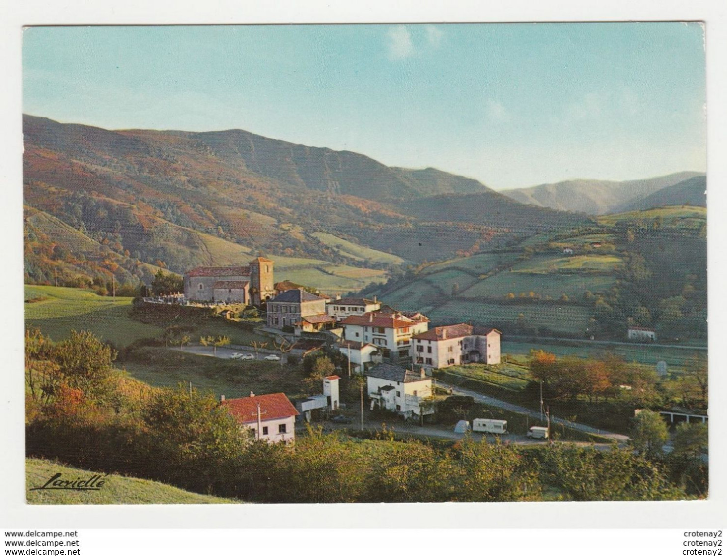 64 BIRIATOU N°1567 Vue Générale Village Frontière Franco-Espagnole En 1976 Caravane Tube Citroën 2CV Pays Basque - Biriatou