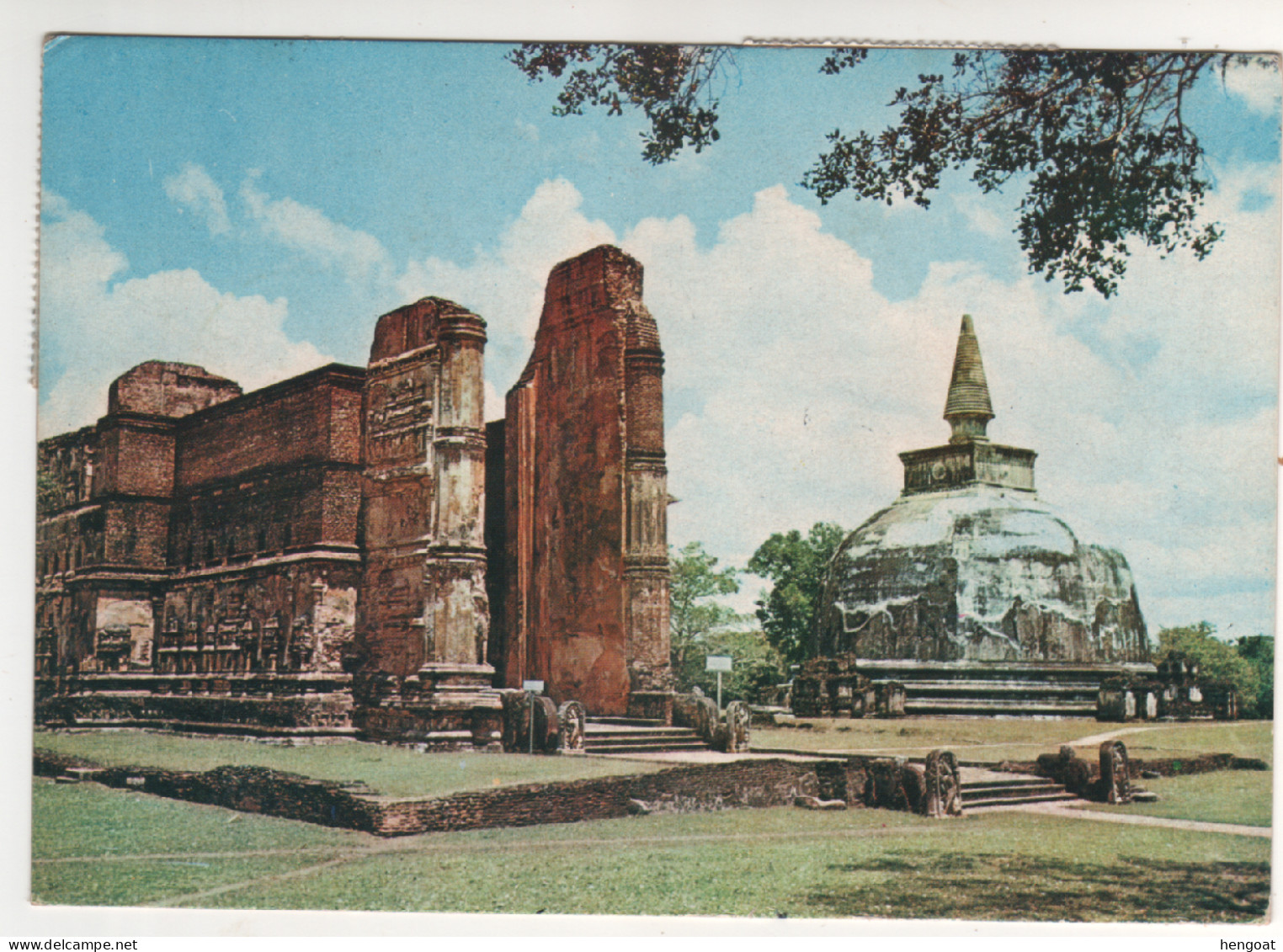 Timbres , Stamps " Boite à Bijoux , Peintures Dans Un Temple , Conférence Non Alignés Colombo" Sur CP , Carte , Postcard - Sri Lanka (Ceylan) (1948-...)