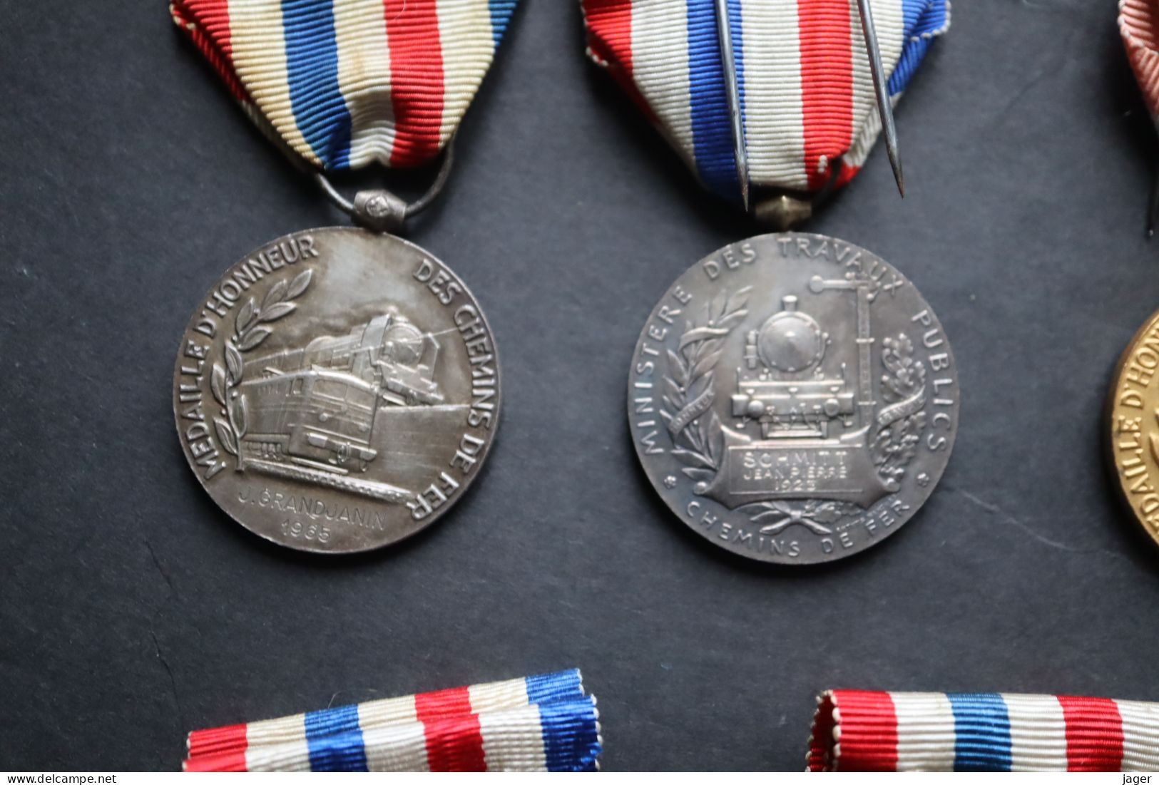 lot 7 Médailles  France  médailles d'honneur des chemins de fer  1923 à 1979  argent