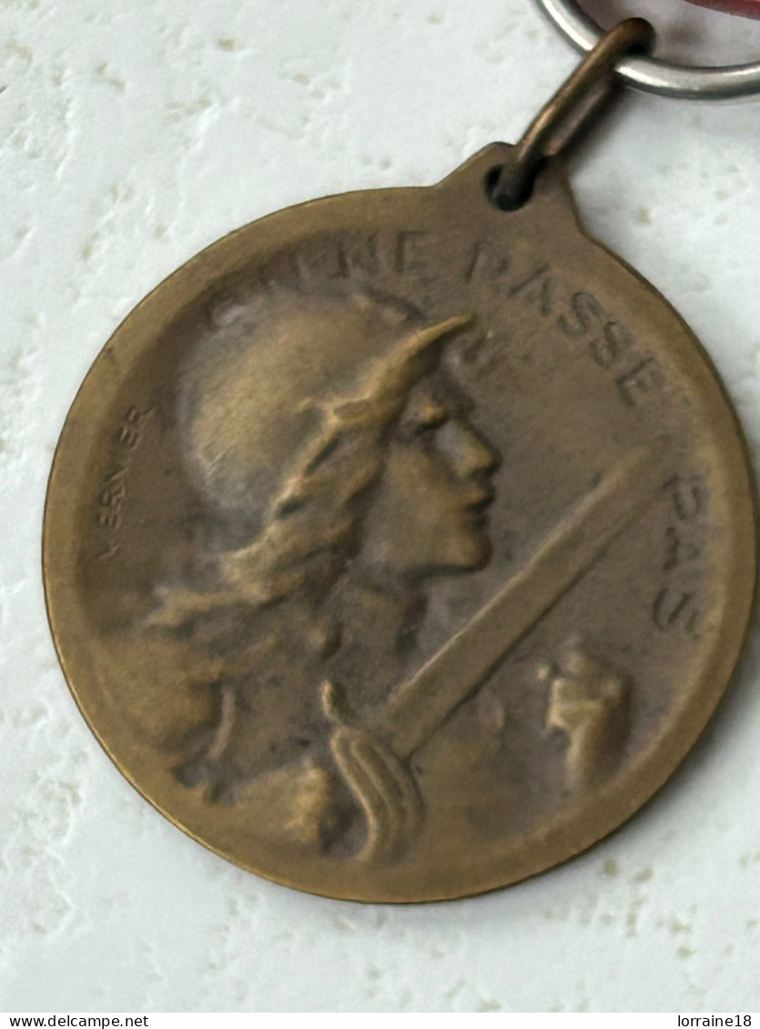 Médaille De Verdun Et Rappel - Francia