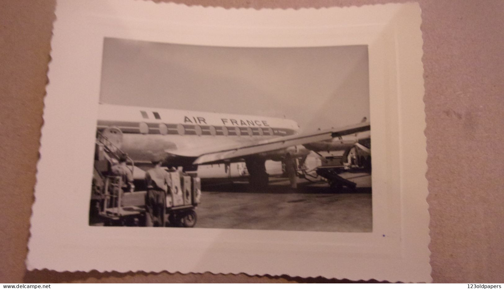 SNAPSHOT PHOTO AMATEUR AVION VICKERS VISCOUNT TURBO PROPULEUR 4 TURBINES GENEVE - Aviation