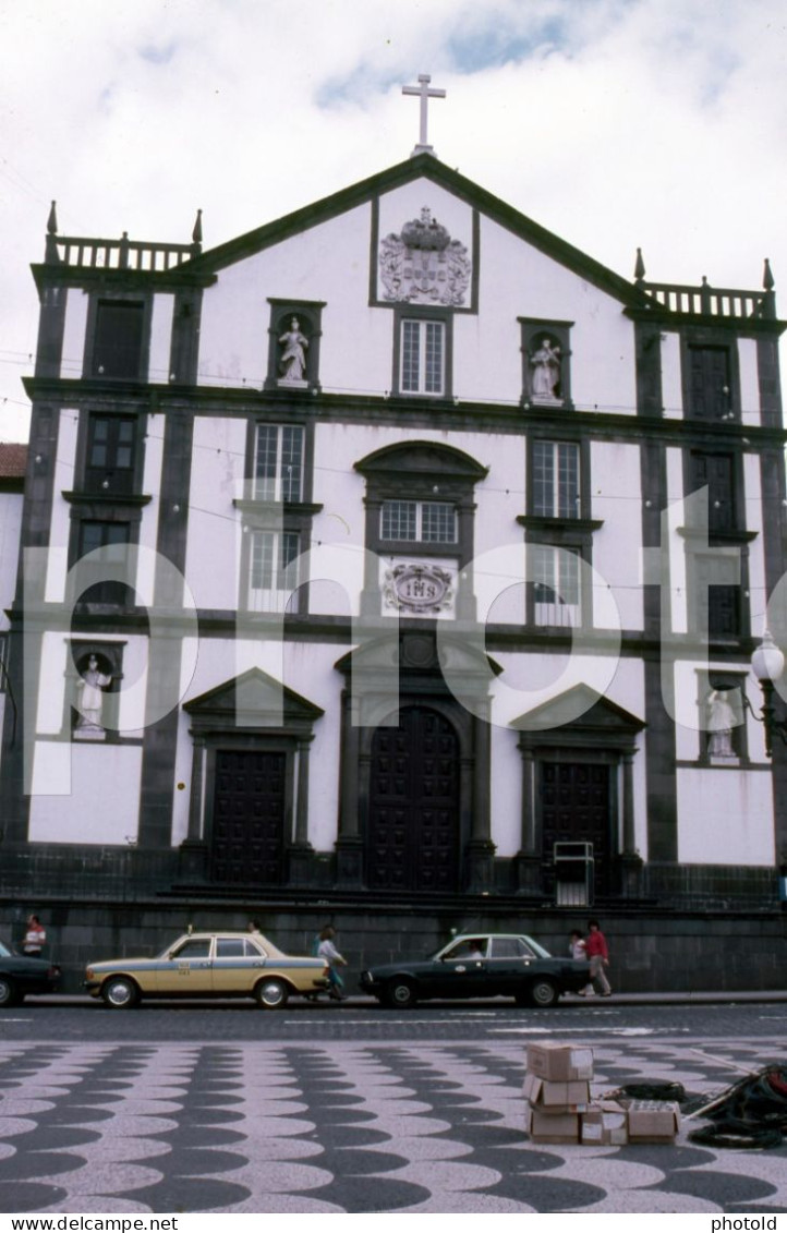 1980 MERCEDES PEUGEOT 504 TAXI FUNCHAL MADEIRA PORTUGAL 35mm AMATEUR DIAPOSITIVE SLIDE Not PHOTO No FOTO NB3913 - Diapositives