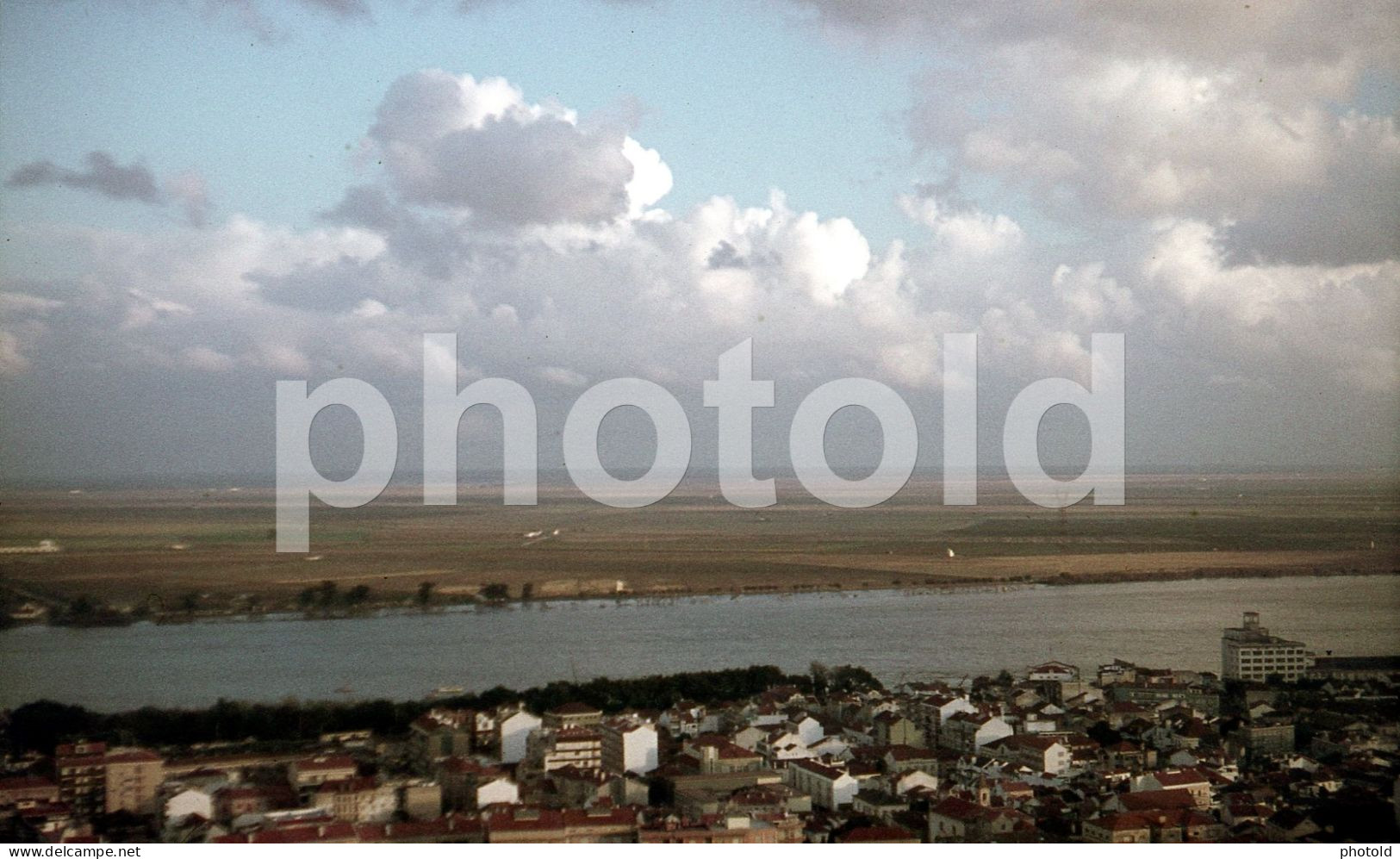 3 SLIDES SET 1977 VILA FRANCA XIRA PORTUGAL ORIGINAL AMATEUR 35mm DIAPOSITIVE SLIDE Not PHOTO No FOTO NB3917 - Diapositives