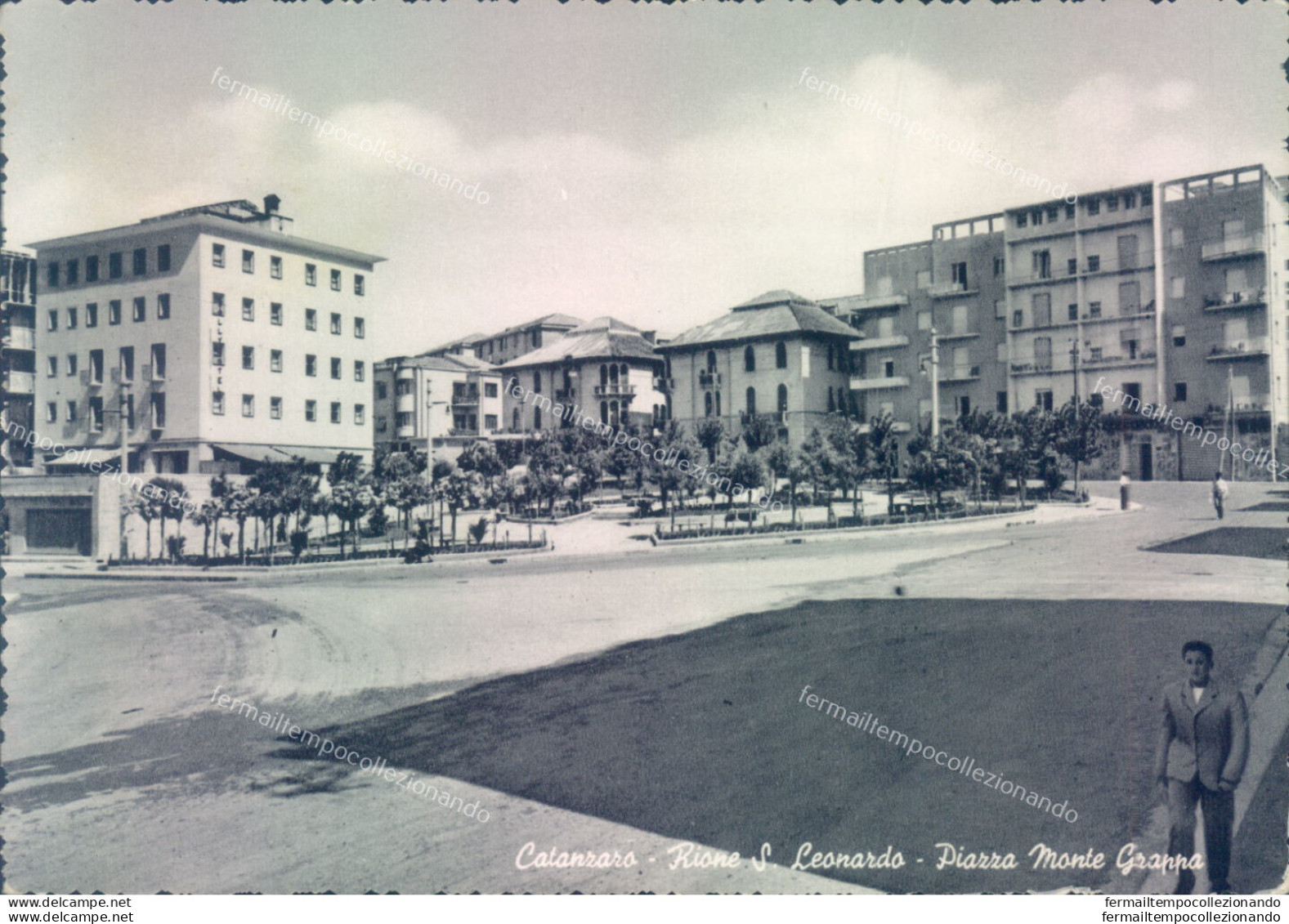 Ad508 Cartolina Catanzaro Citta' Rione S.leonardo Piazza Monte Grappa - Catanzaro